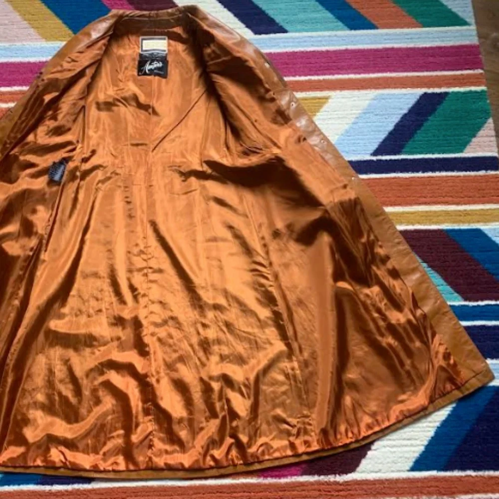 Vintage Leather Trench - Picture 11 of 15